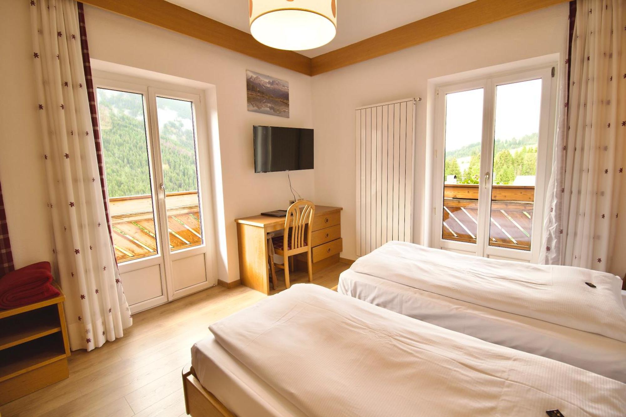 Al Piccolo Hotel Vigo di Fassa Exteriör bild